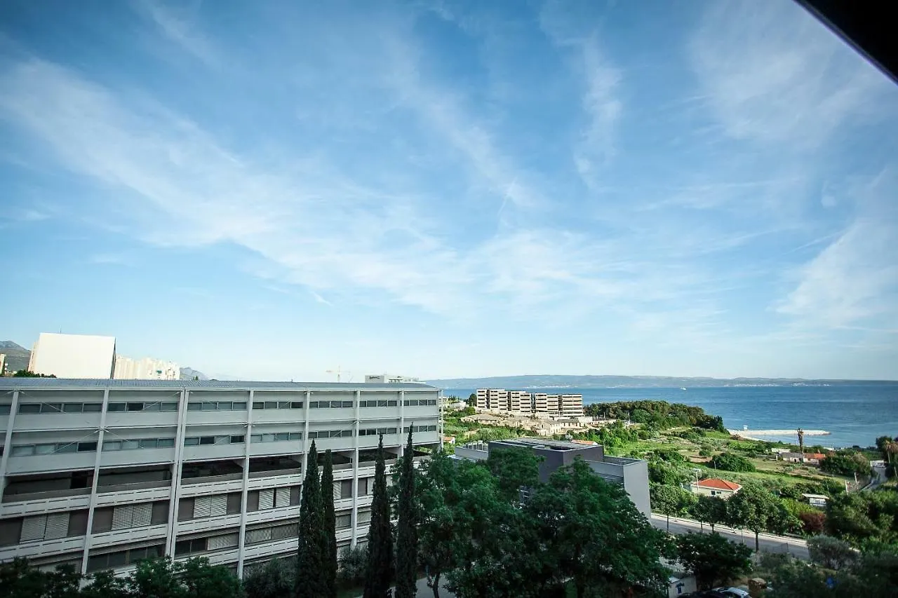 Apartment Laura Σπλιτ 0*,