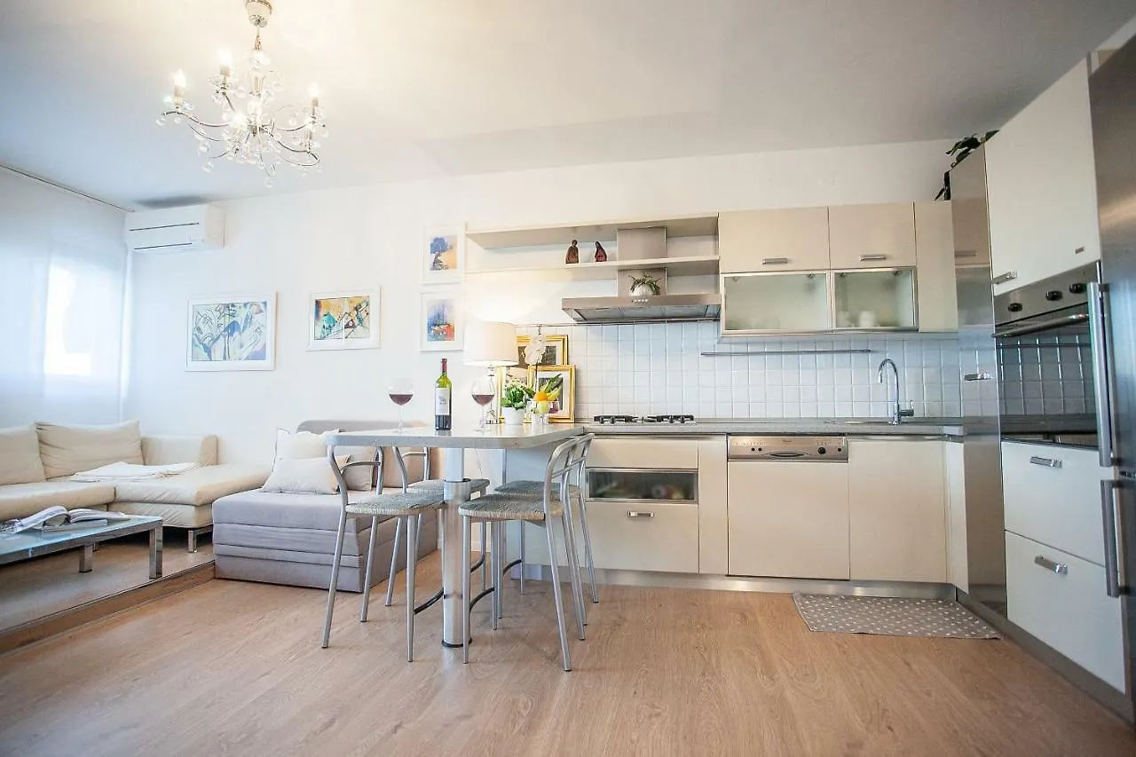 Apartment Laura سبليت كرواتيا