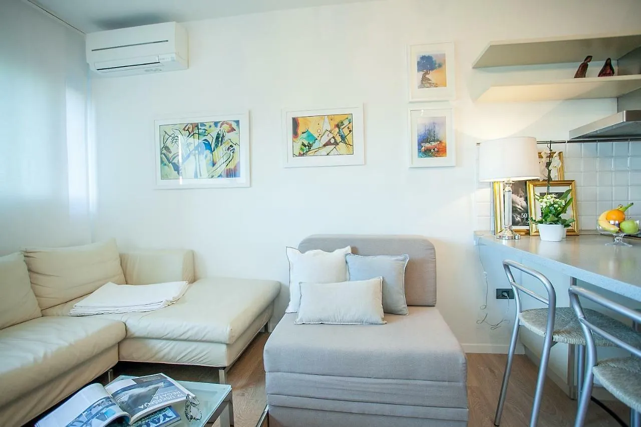 Apartment Laura سبليت كرواتيا
