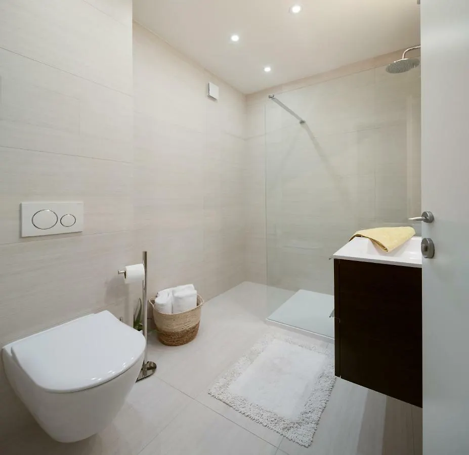 Apartment Laura سبليت 0*,
